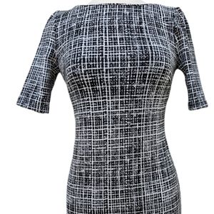 A Pea In The Pod Maternity Dress